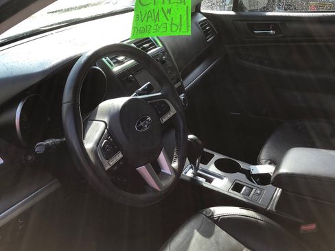 Used 2017 Subaru Legacy 2.5i Limited image 8