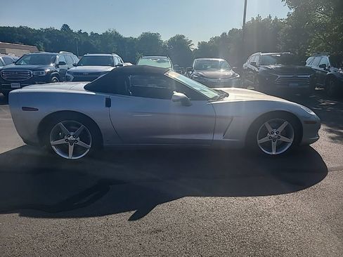 Used 2006 Chevrolet Corvette Convertible w/ Preferred Equipment Group image 6