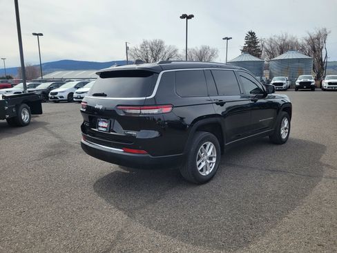 Used 2022 Jeep Grand Cherokee L Laredo w/ Luxury Tech Group I image 3
