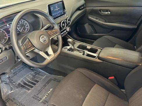 Used 2020 Nissan Sentra SV FWD image 11
