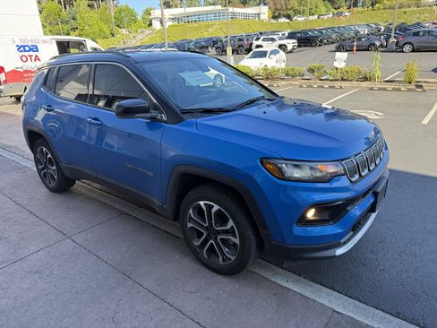 Used 2022 Jeep Compass Limited AWD/4WD image 6