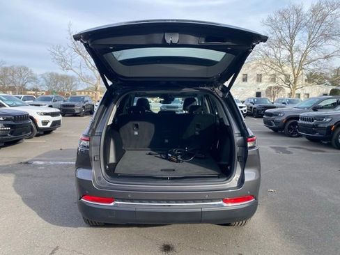 Used 2024 Jeep Grand Cherokee Limited 4xe image 11