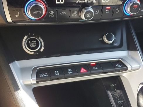 Used 2023 Audi Q3 2.0T Premium image 31