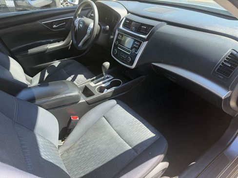 Used 2016 Nissan Altima 2.5 S w/ Power Driver Seat Package FWD image 12