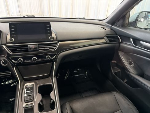 Used 2020 Honda Accord Sport image 30