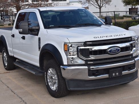 Used 2020 Ford F250 XL w/ STX Appearance Package image 4