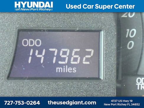 Used 2015 Toyota Camry LE FWD image 30