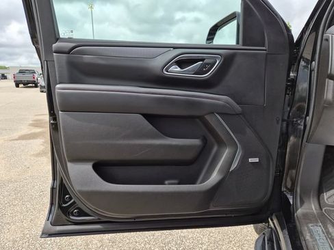 Used 2021 Chevrolet Tahoe RST w/ Luxury Package AWD/4WD image 14