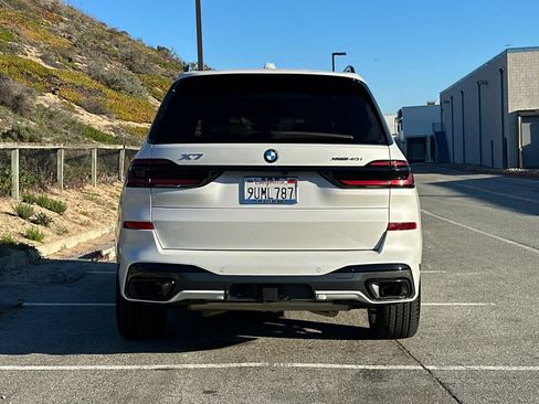 Used 2025 BMW X7 xDrive40i w/ Executive Package image 8