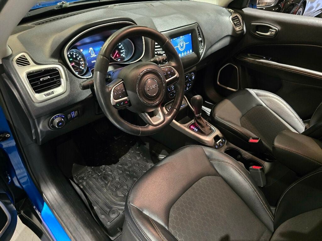 Used 2017 Jeep Compass Latitude w/ Popular Equipment Group FWD image 12