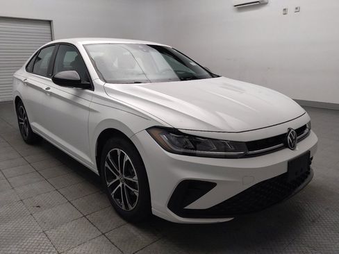 Used 2025 Volkswagen Jetta Sport FWD image 13