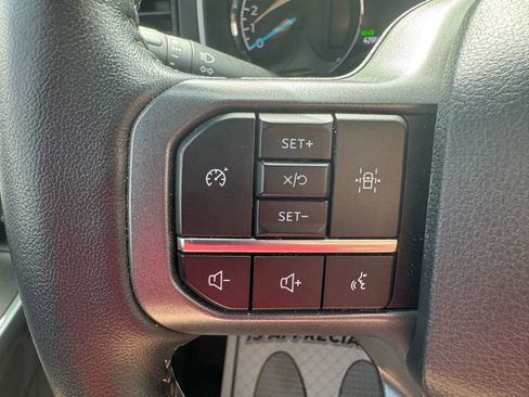 Used 2022 Ford F150 XLT w/ Equipment Group 302A High image 9