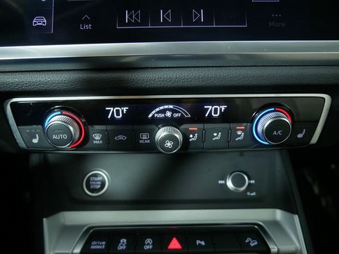 Used 2022 Audi Q3 2.0T Premium w/ Convenience Package image 24