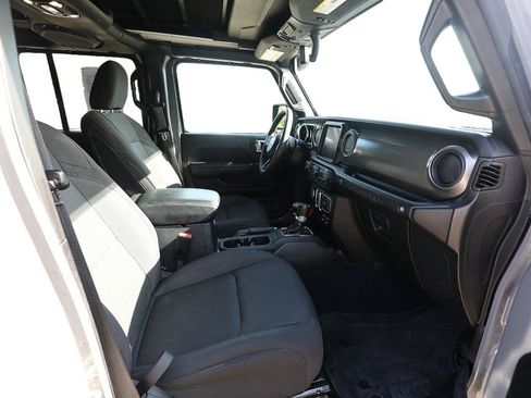 Used 2023 Jeep Wrangler Unlimited w/ Sun & Screen Package AWD/4WD image 22