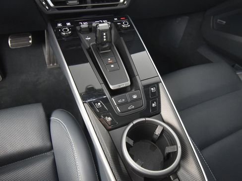 Certified 2021 Porsche 911 Turbo S image 28