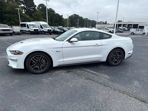 Used 2020 Ford Mustang GT w/ Equipment Group 301A RWD image 10