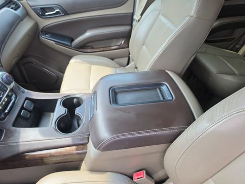 Used 2015 Chevrolet Tahoe LT RWD image 24