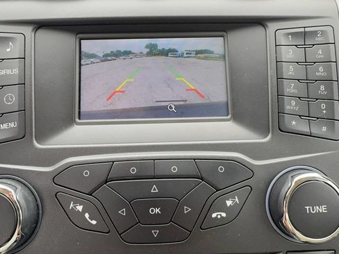 Used 2015 Ford Fusion SE FWD image 13