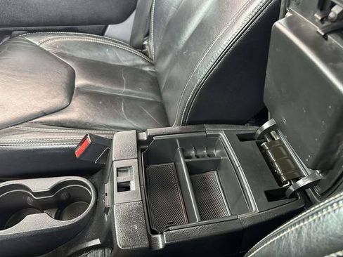 Used 2013 Jeep Wrangler Unlimited Rubicon w/ Connectivity Group AWD/4WD image 21