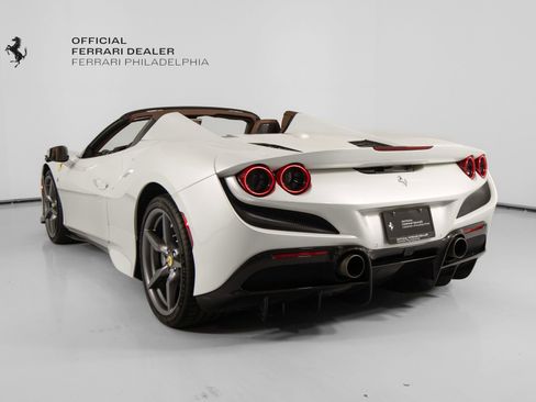 Certified 2022 Ferrari F8 Tributo RWD image 6
