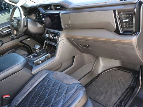 Used 2023 GMC Sierra 1500 AT4 w/ AT4 Premium Package image 13