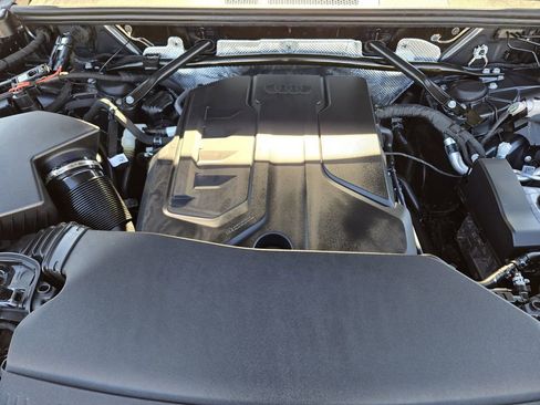 Certified 2025 Audi Q5 Premium Plus w/ Premium Plus image 39