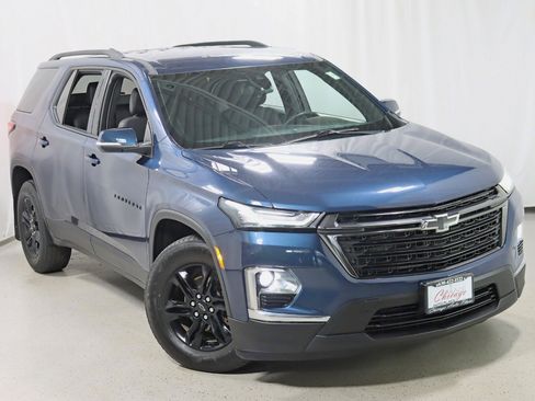 Used 2023 Chevrolet Traverse LT w/ Midnight/Sport Edition AWD/4WD image 5