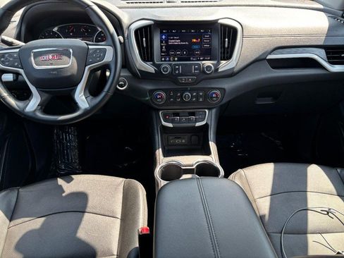 Used 2024 GMC Terrain SLT AWD/4WD image 12