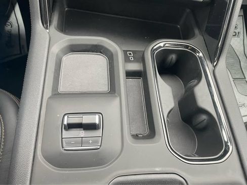 Used 2025 GMC Sierra 2500 AT4 AWD/4WD image 27