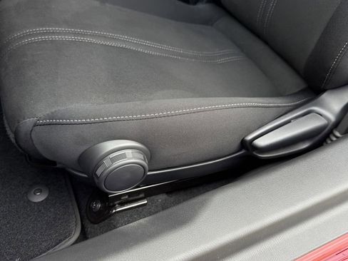 New 2025 MAZDA MX-5 Miata Club image 25