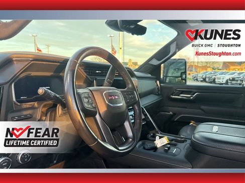 Used 2024 GMC Sierra 2500 AT4X image 21