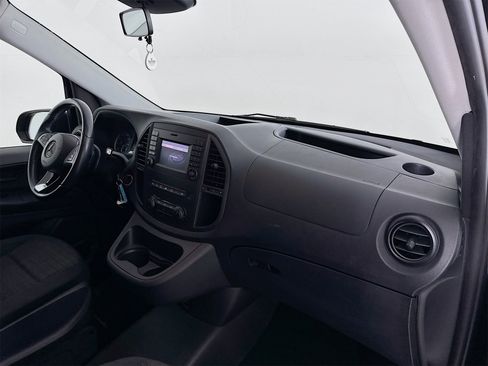 Used 2018 Mercedes-Benz Metris Passenger image 26