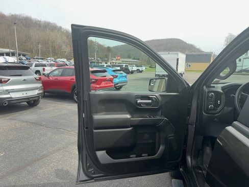 Used 2021 Chevrolet Silverado 1500 Custom w/ LPO, Dark Essentials Package image 11