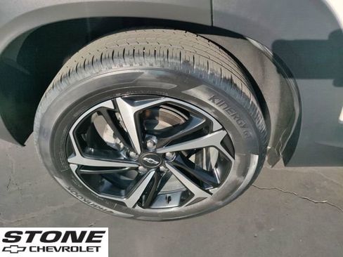 Certified 2023 Chevrolet TrailBlazer RS w/ Sun and Liftgate Package image 12