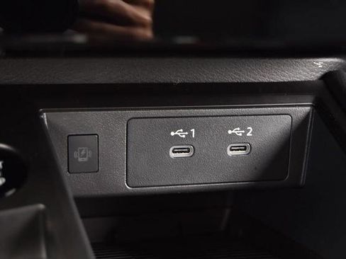 New 2025 Nissan Kicks SR image 20