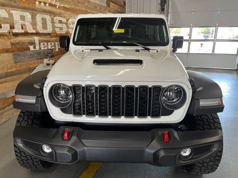 Used 2026 Jeep Wrangler Unlimited Rubicon AWD/4WD image 8