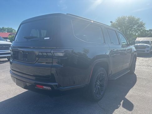 New 2026 Jeep Grand Wagoneer L 4WD image 3