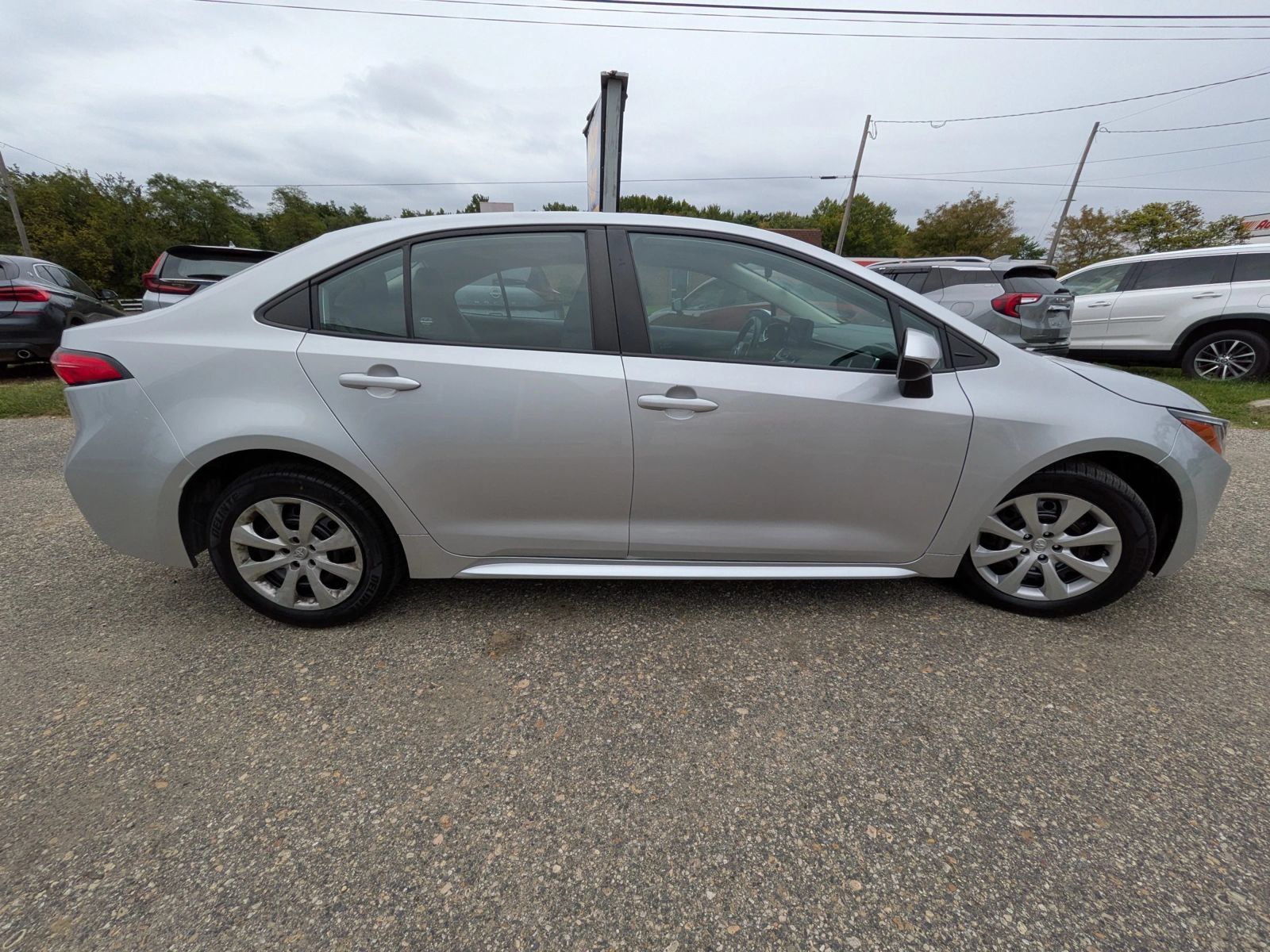 Used 2023 Toyota Corolla LE FWD image 6