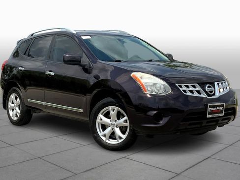 Used 2011 Nissan Rogue SV w/ Premium Pkg image 2