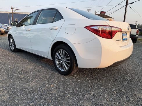 Used 2014 Toyota Corolla LE FWD image 5
