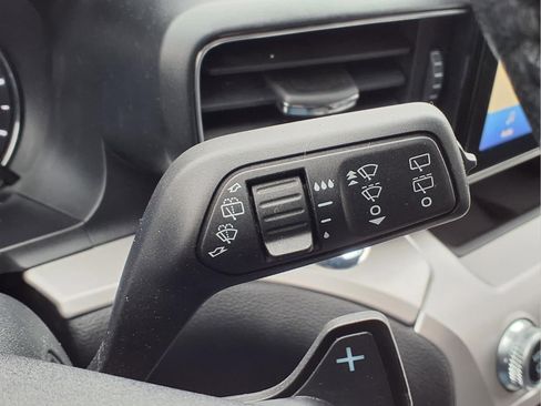 Used 2020 Ford Explorer XLT w/ Equipment Group 202A image 16