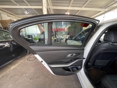 Used 2020 BMW 330i Sedan RWD image 9