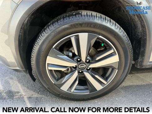 Used 2023 Nissan Rogue SL image 7