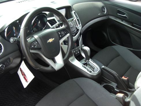Used 2014 Chevrolet Cruze LT w/ RS Package FWD image 7
