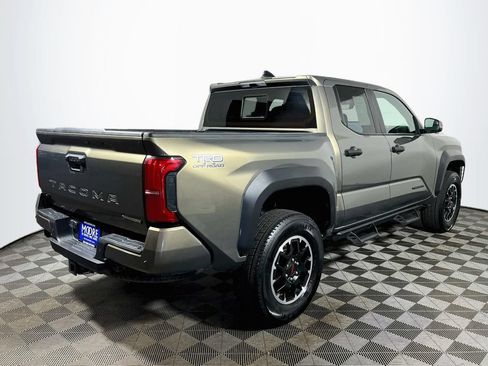 Used 2024 Toyota Tacoma TRD Off-Road w/ TRD Off Road Upgrade Package AWD/4WD image 7