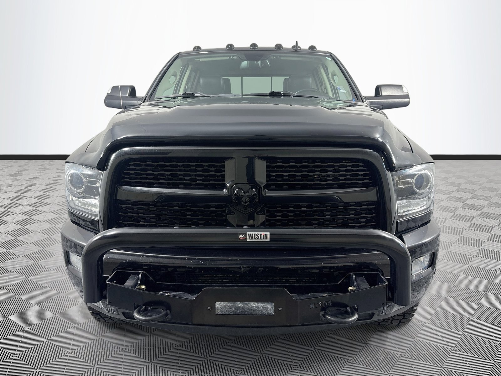 Used 2017 RAM 2500 Laramie w/ Sport Appearance Group AWD/4WD image 2