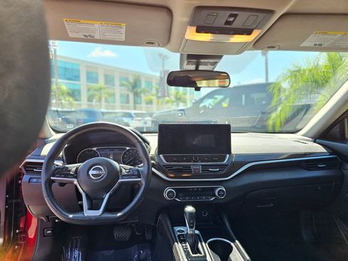 Used 2023 Nissan Altima 2.0 SR image 25