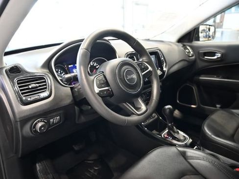 Used 2021 Jeep Compass Latitude FWD image 20
