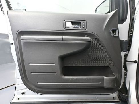 Used 2010 Ford Edge SE FWD image 17