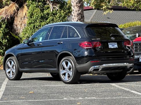 Used 2022 Mercedes-Benz GLC 300 w/ Premium Package Lite image 5
